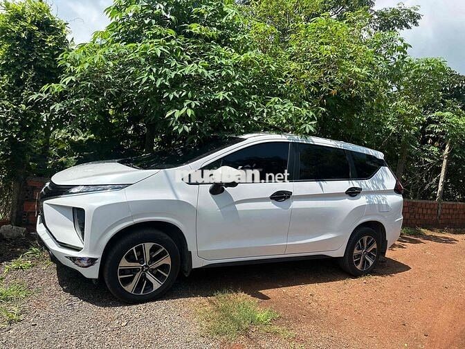 Mitsubishi Xpander 7 chỗ số sàn Trắng