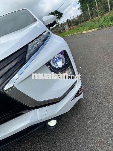 Mitsubishi Xpander 7 chỗ số sàn Trắng