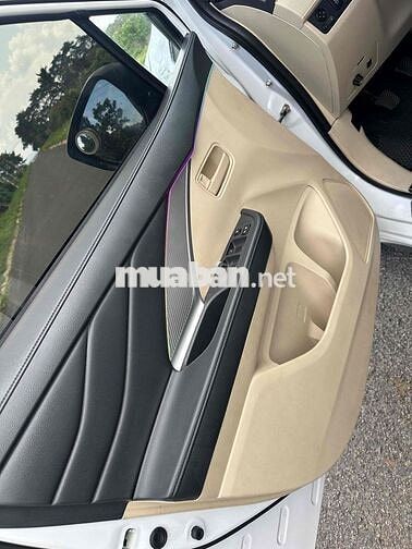 Mitsubishi Xpander 7 chỗ số sàn Trắng