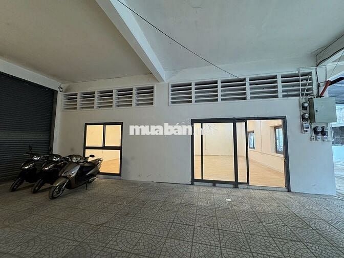 Mặt Bằng/Kho Hẻm Xe Hơi Đường Hồng Bàng - 80m2