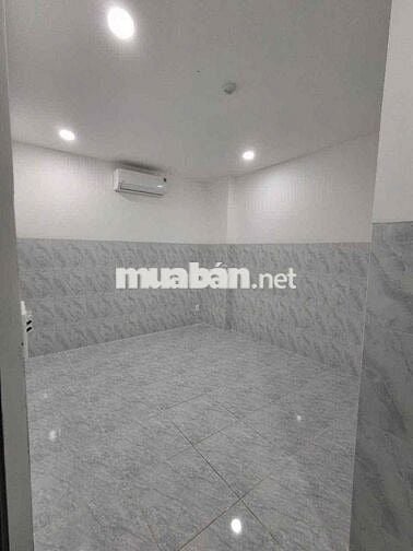 10×20. 1 trệt 4 lầu 21p đầy đủ máy lạnh, thang máy, phòng cháy chữa ch