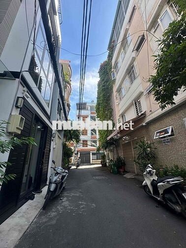 Căn nhà vị trí siêu đẹp hẻm xe hơi tránh khu cao cấp sát mặt tiền