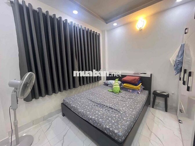 Căn nhà vị trí siêu đẹp hẻm xe hơi tránh khu cao cấp sát mặt tiền