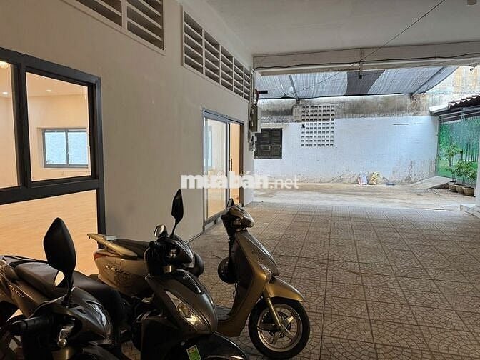 Mặt Bằng/Kho Hẻm Xe Hơi Đường Hồng Bàng - 80m2