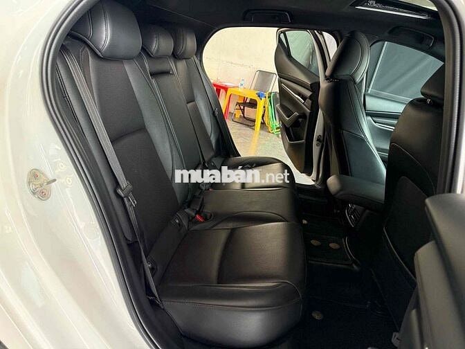 Mazda 3 Sport Premium 2024 Trắng 33.000 km