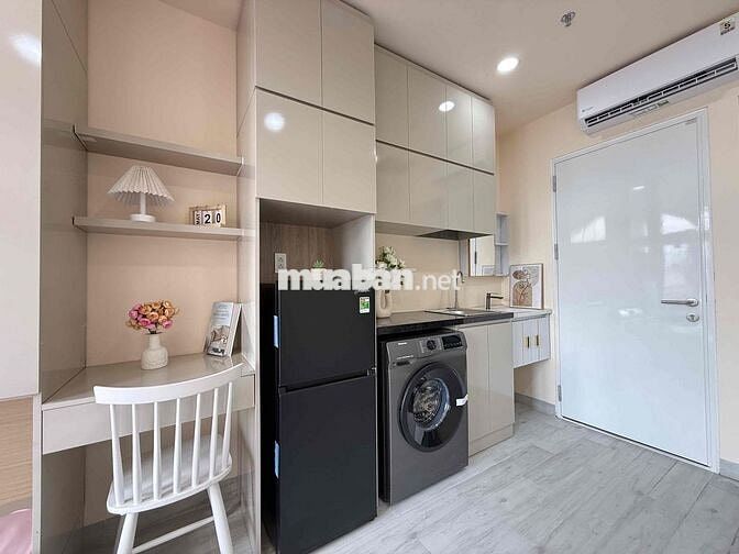 STUDIO BAN CÔNG THOÁNG NẰM NGAY GẦN PHÚ MỸ HƯNG VÀ TDTU TIỆN QUA Q1