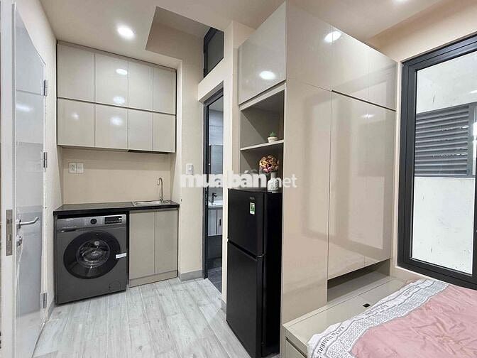 STUDIO BAN CÔNG THOÁNG NẰM NGAY GẦN PHÚ MỸ HƯNG VÀ TDTU TIỆN QUA Q1