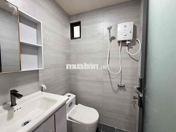 STUDIO BAN CÔNG THOÁNG NẰM NGAY GẦN PHÚ MỸ HƯNG VÀ TDTU TIỆN QUA Q1