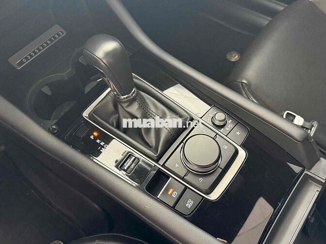 Mazda 3 Sport Premium 2024 Trắng 33.000 km