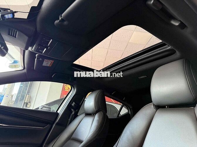 Mazda 3 Sport Premium 2024 Trắng 33.000 km