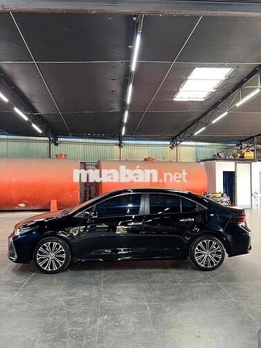 Toyota Corolla Altis 1.8V 2022 Đen