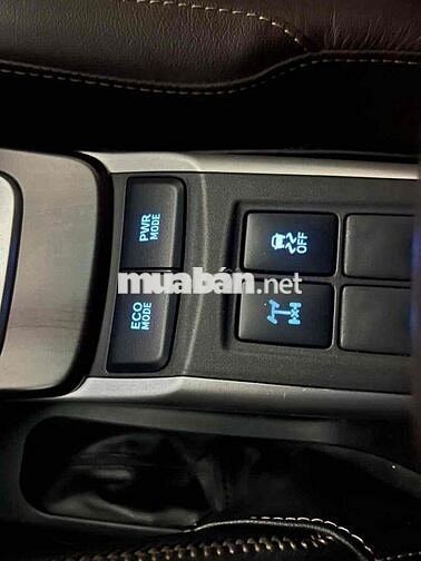 Toyota Fortuner 2019 2.7V AT 4x4 Bạc sơn zin 100%