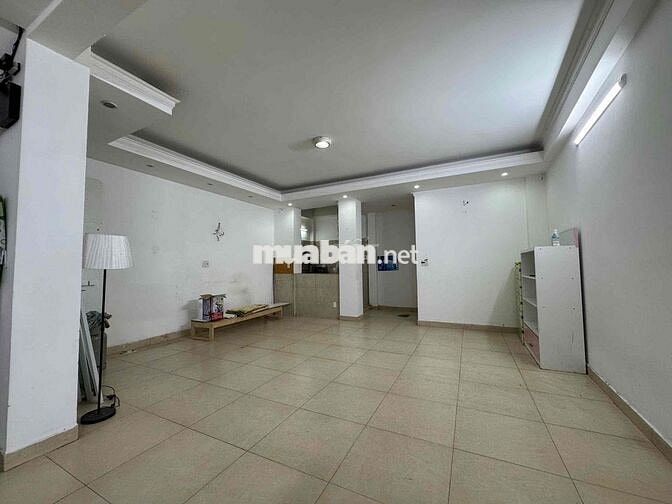 Mặt bằng kinh doanh mặt tiền đông đúc đa ngành nghề Tân Quy Q7 Lotte