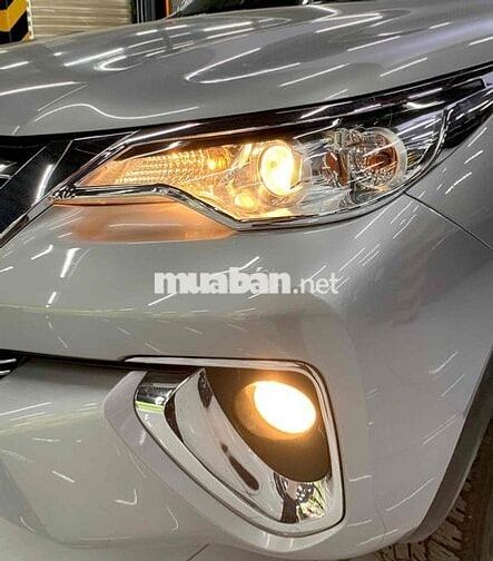 Toyota Fortuner 2.7 AT 4x2 Bạc
