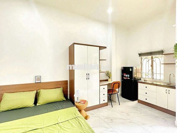 CĂN HỘ STUDIO 35M2 BAN CÔNG FULL NỘI THẤT GẦN NGÃ TƯ HÀNG XANH