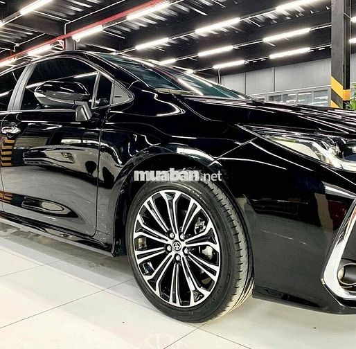 Toyota Corolla Altis 1.8V 2022 Đen