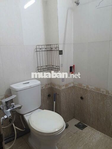  CHDV 20M2(CÓ CỬA SỔ THOÁNG MÁT) NGAY DH NGÂN HÀNG, HOÀNG DIỆU 2