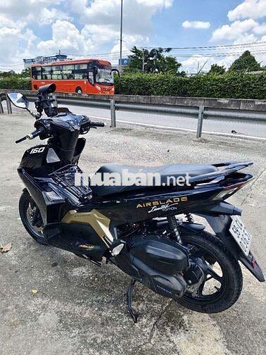 Cần tiễn Honda Air Blade Bản Đặc Biệt