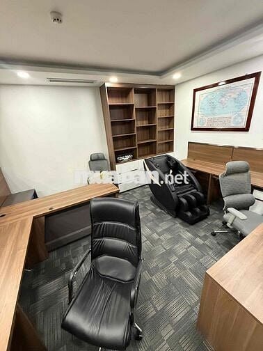 CHO THUÊ TOÀ NHÀ VĂN PHÒNG MẶT TIỀN KHU 300C GIÁ TỐT
