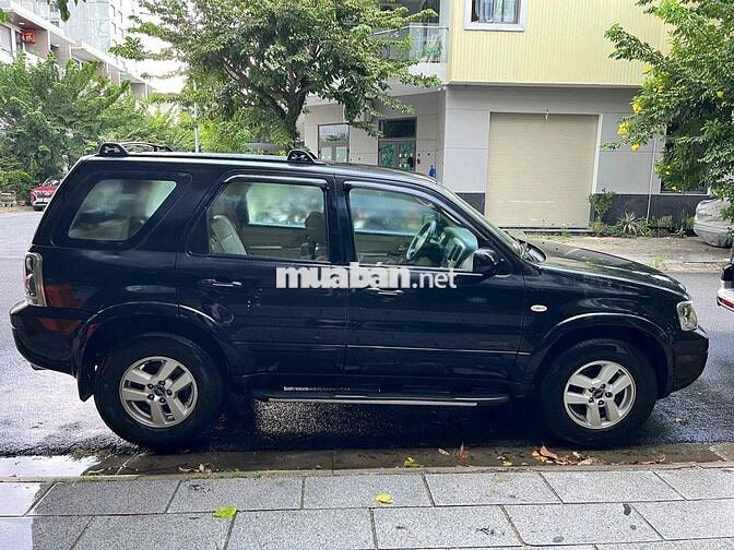 Ford Escape XLS Đen