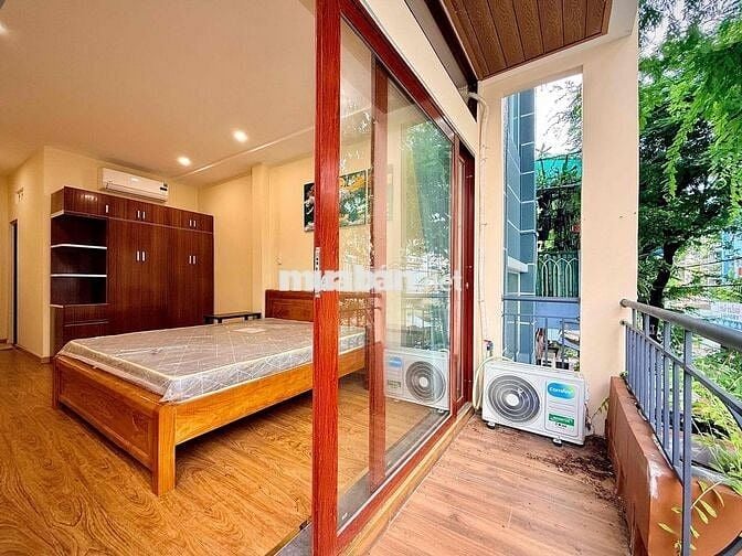 CHO THUÊ PHÒNG CỬA SỔ/BAN CÔNG QUẬN 10_CÁCH 500m QUA ĐH KINH TẾ UEH