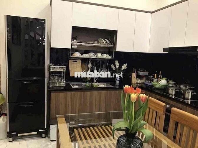 CHO THUÊ NHÀ ĐẦY ĐỦ NỘI THẤT -HẺM XE HƠI THÔNG 502 HUỲNH TẤN PHÁT Q7