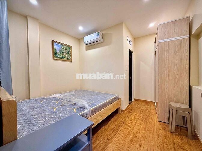 CHO THUÊ PHÒNG CỬA SỔ/BAN CÔNG QUẬN 10_CÁCH 500m QUA ĐH KINH TẾ UEH