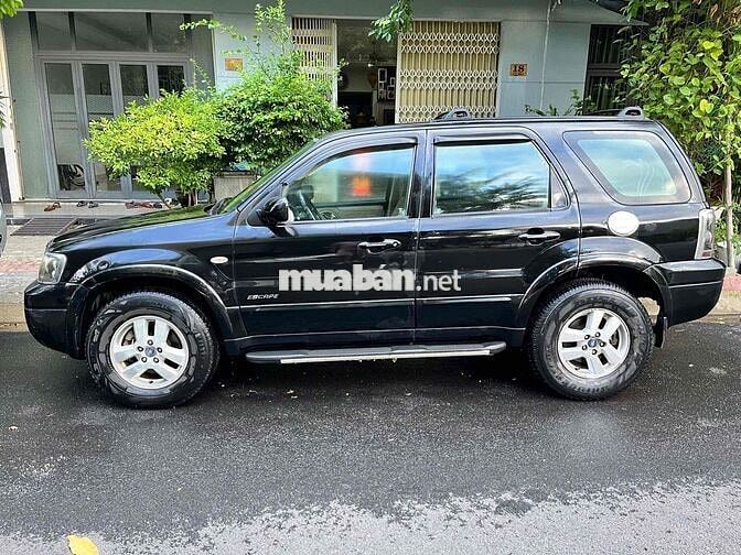 Ford Escape XLS Đen