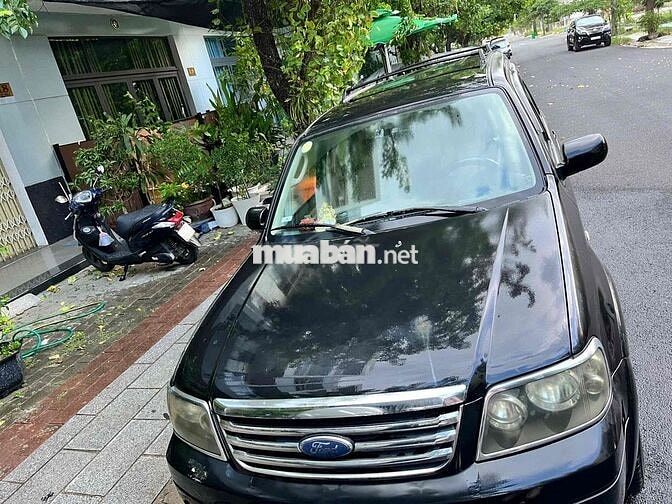 Ford Escape XLS Đen