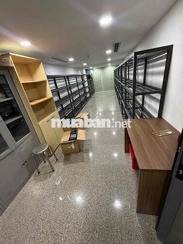 CHO THUÊ TOÀ NHÀ VĂN PHÒNG MẶT TIỀN KHU 300C GIÁ TỐT