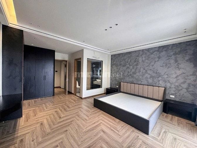 Bán nhà Nguyễn Văn Linh 50m2 x 7T thang máy, gara ô tô, nhỉnh 12 tỷ