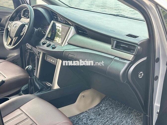 Toyota Innova 2016 Bạc Xe gia đình bao zin chếch