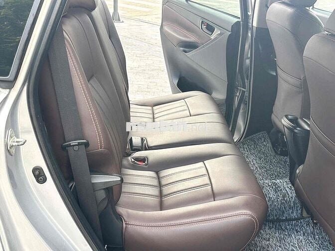 Toyota Innova 2016 Bạc Xe gia đình bao zin chếch