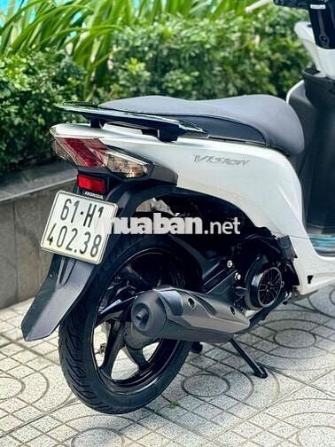 Vision 2017 trắng đen sporty (nợ xấu 9đ nhận xe)