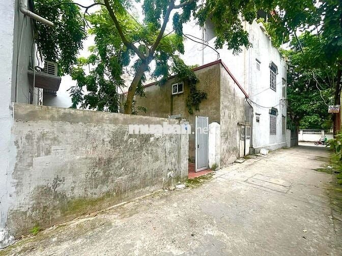 🏡 Nhà Phúc Lợi 100m² Có Sân Để 2 Ô Tô – Chỉ 6,8 Triệu/Tháng!