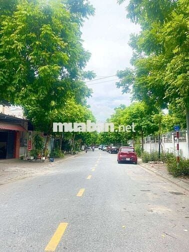 🏡 Nhà Phúc Lợi 100m² Có Sân Để 2 Ô Tô – Chỉ 6,8 Triệu/Tháng!