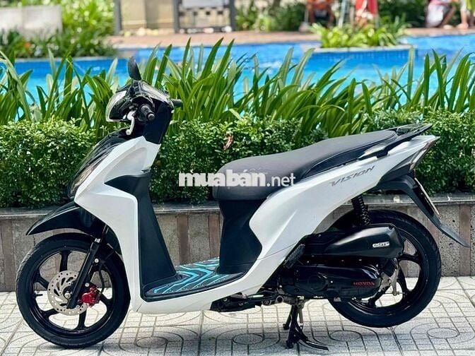 Vision 2017 trắng đen sporty (nợ xấu 9đ nhận xe)