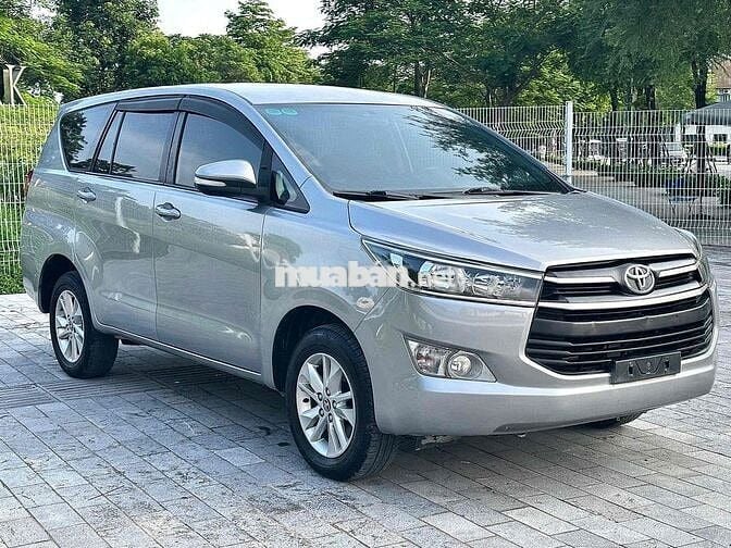 Toyota Innova 2016 Bạc Xe gia đình bao zin chếch
