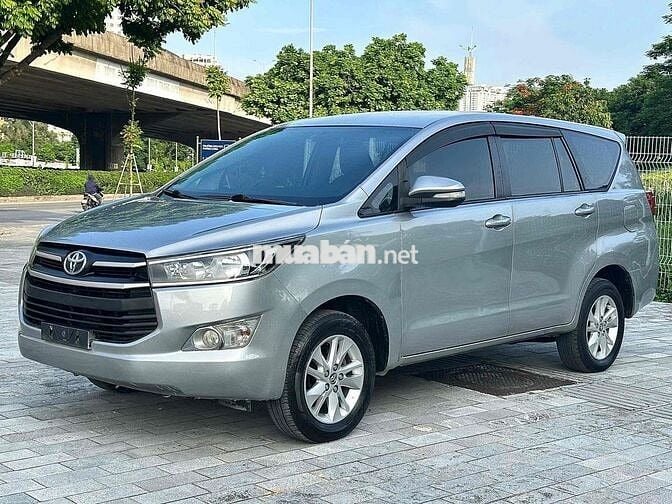 Toyota Innova 2016 Bạc Xe gia đình bao zin chếch