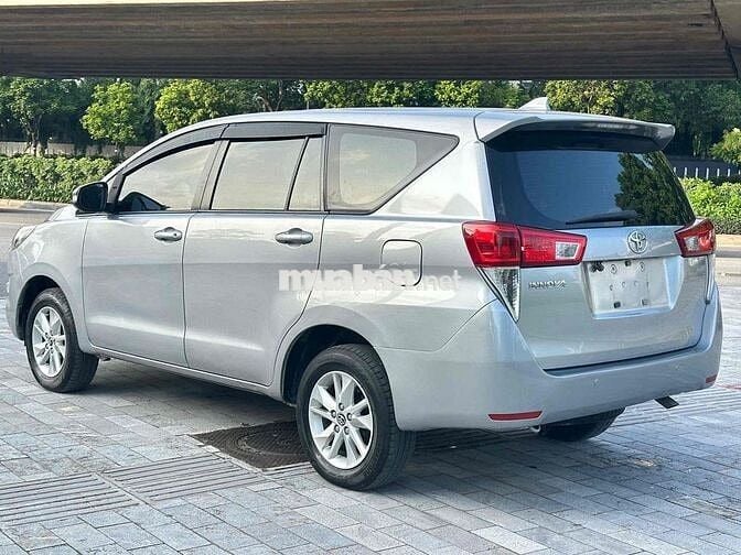 Toyota Innova 2016 Bạc Xe gia đình bao zin chếch