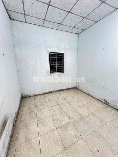 BÁN ĐẤT TẶNG NHÀ , SIÊU RẺ NGAY CHỢ , TRƯỜNG HỌC HOÀ QUÝ