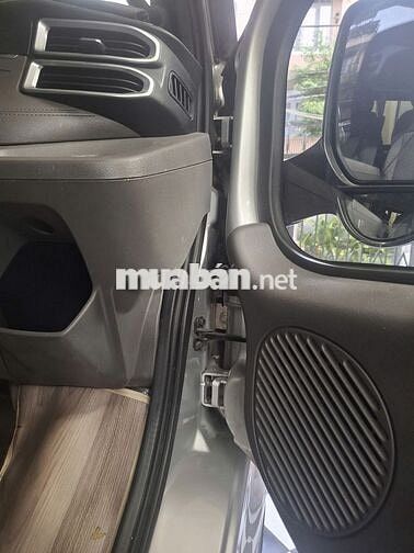 Ford Transit 2022 16 chỗ Bạc 154000 km