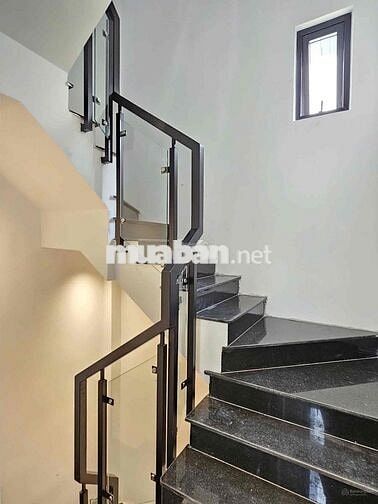 nhà cho thuê, có thang máy mới xây trung tâm Quận 1 khu Tân Định
