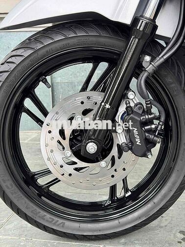 SH150 CBS 2017 BẠC PORSCHE DỌN NEW MÁY ZIN CÓ GÓP