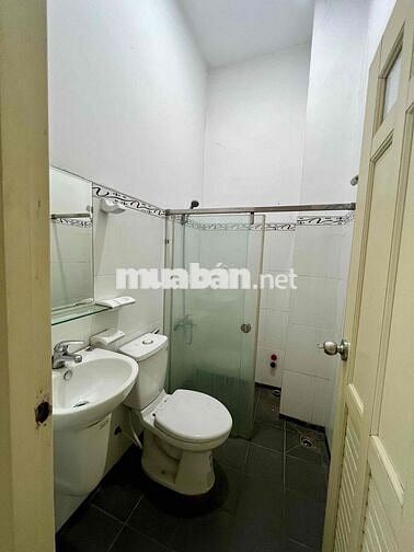 Cho Thuê Nhà DT 4x21 1Trệt 1Lầu 3Pn 3Wc Sân Xe Máy Hẻm Xe Tải