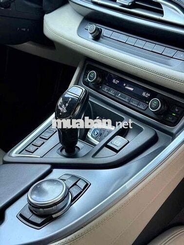 BMW i8 2015 Trắng 40000 km