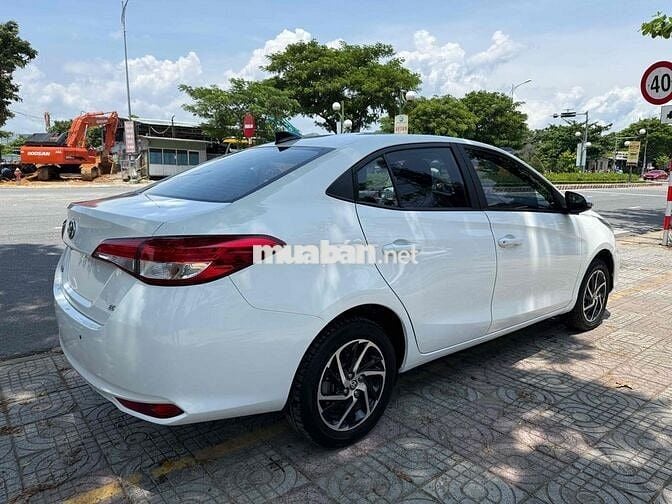 Toyota Vios E đky lần đầu 2023 Số sàn Trắng