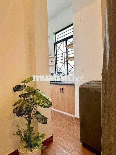 ngay gần ĐH CÔNG THƯƠNG - ETONW CỘNG HOÀ - FULL NỘI THẤT THOÁNG