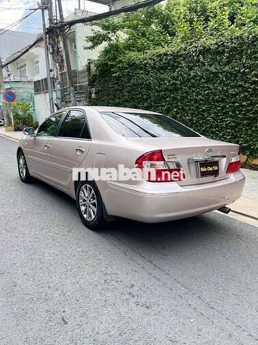 Toyota Camry 3.0V chính chủ hồ sơ cầm tay