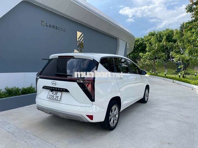 Bán Huyndai Stagaze 1 chủ từ đầu xe đẹp ko lỗi